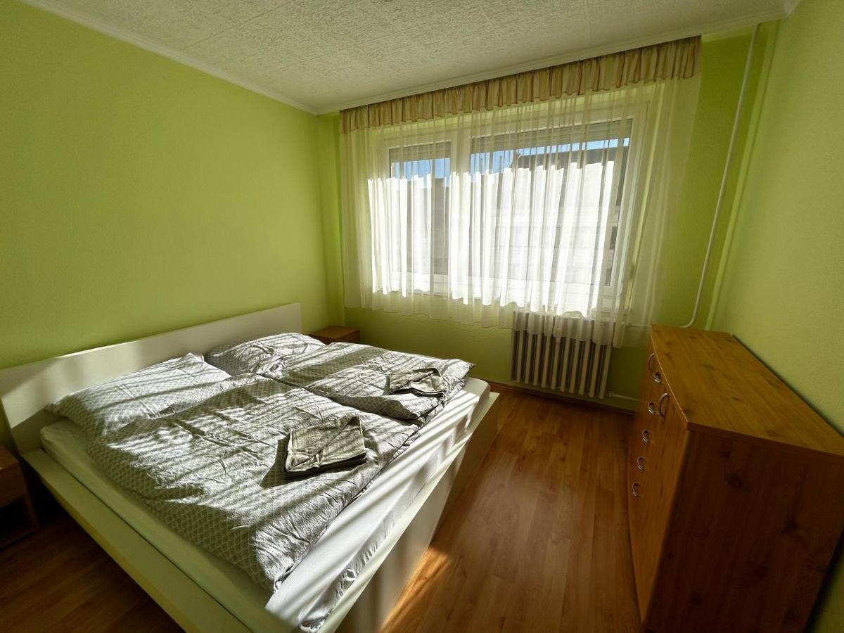Backstage Apartment Gyor Ngoại thất bức ảnh