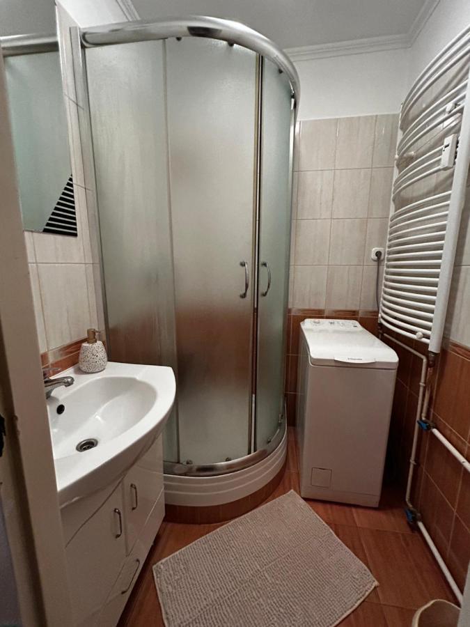Backstage Apartment Gyor Ngoại thất bức ảnh